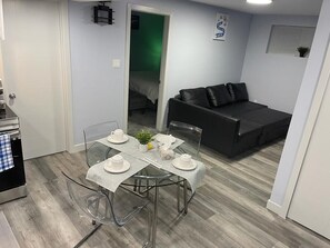 Dining - Modern, cozy and private suite basement in South West Edmonton (Edmonton)