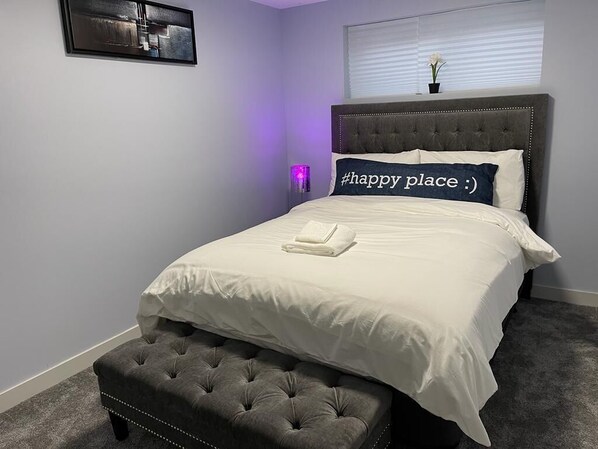 1 bedroom, desk, free WiFi, bed sheets