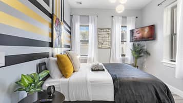 2 makuuhuonetta, silitysrauta/-lauta, vauvan matkasänky, ilmainen Wi-Fi