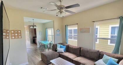 TWO homes, yes BOTH! Waterfront Beach Houses - steps to the lake