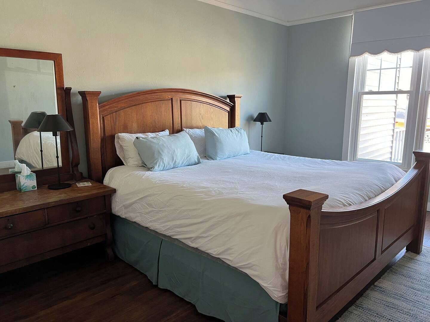 1 chambre, bureau, fer et planche à repasser, Wi-Fi gratuit