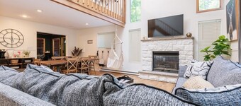 Perfect Pocono Retreat with Lake Access