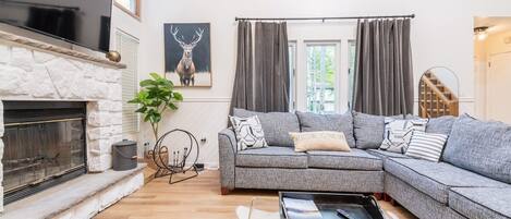 Fernseher, Kamin, Videospiele