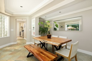 Casa Deluxe | Comedor