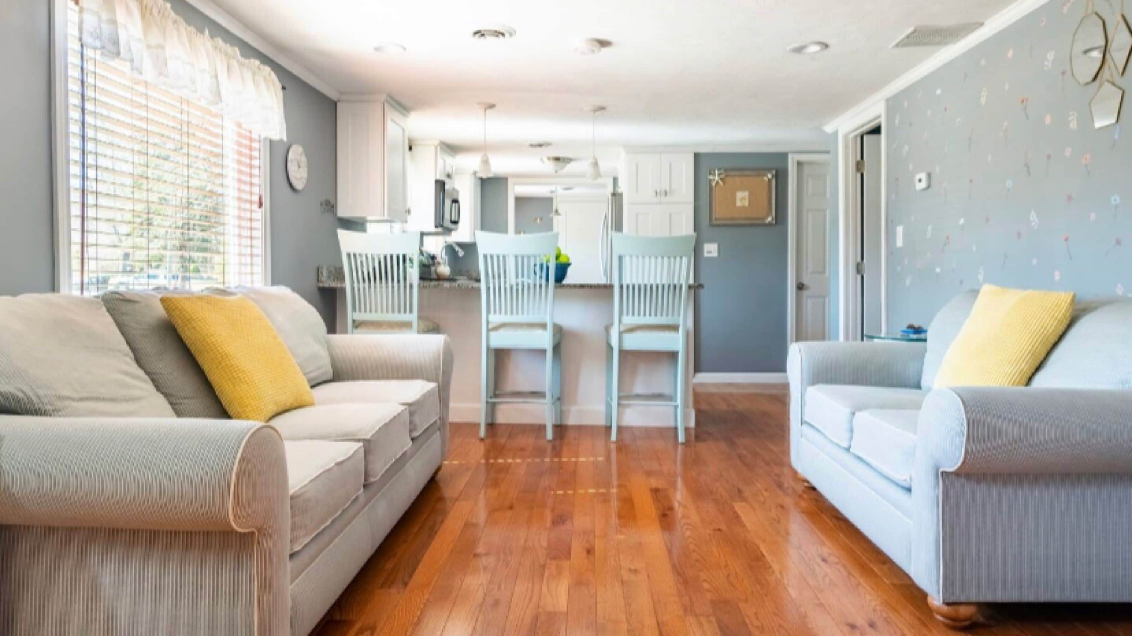 Smart-TV, Kamin, Videospiele, Videothek