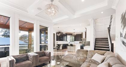 Welcome to the Bold and Modern!