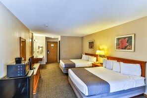 1 bedroom, desk, iron/ironing board, free WiFi - Comfortable Hotel Room @ Polynesian Hotel (Wisconsin Dells)