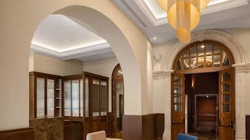 Sala de estar en el lobby