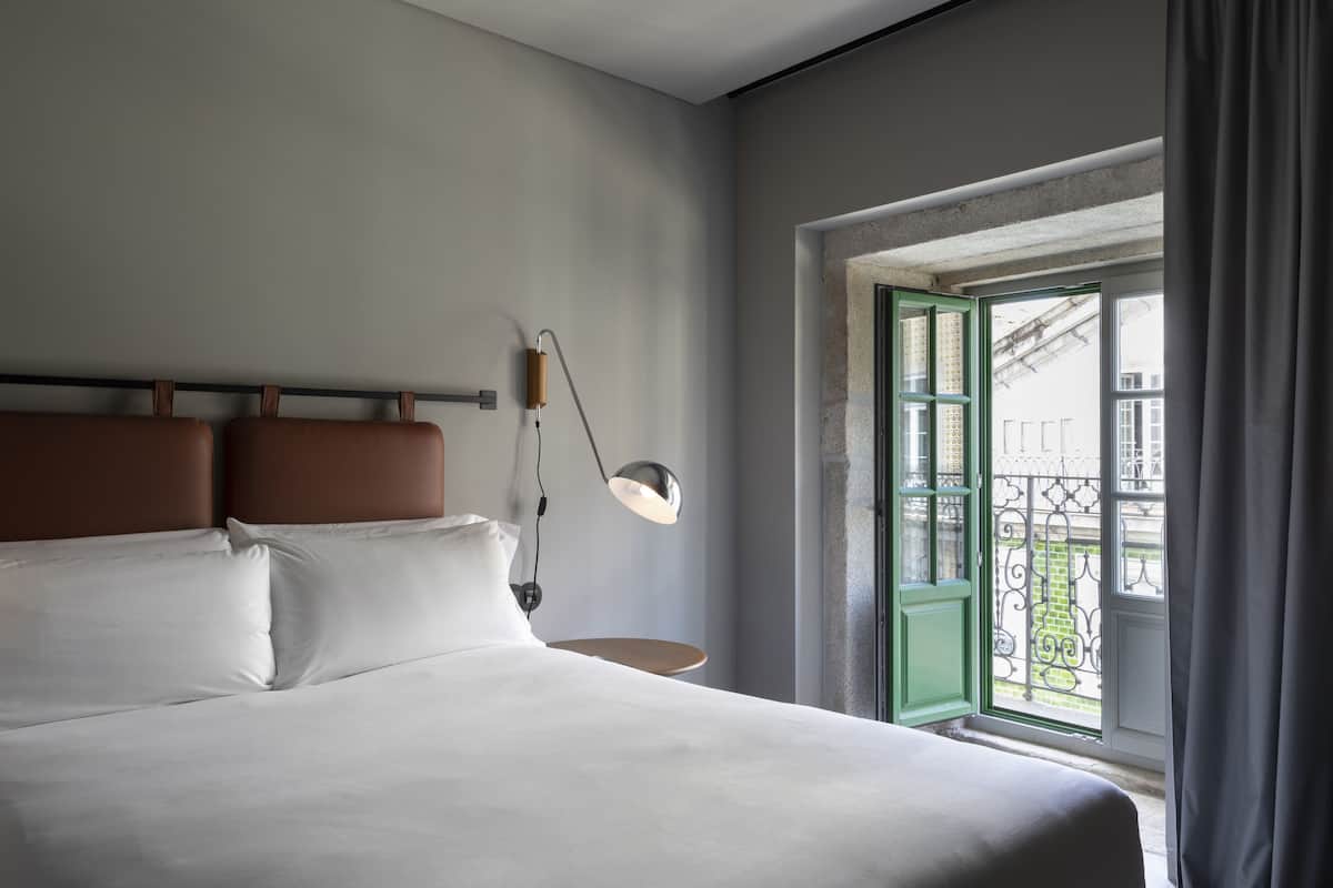 Double Room, City View (Custom) | Minibar, in-room safe, laptop workspace, free cribs/infant beds