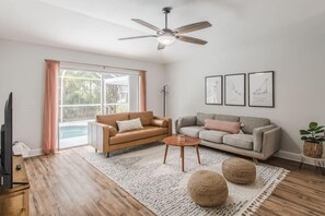 Una televisión, una oficina