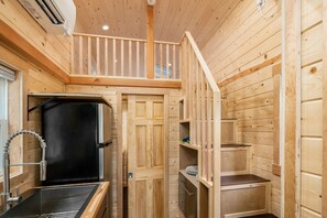 Interior - Tiny Home Cabin in Hocking Hills with 60 acres private trails (Laurelville)