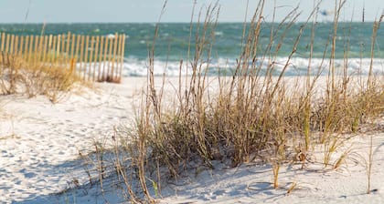 Seaclusion Beach View Cottage, Pet Friendly
