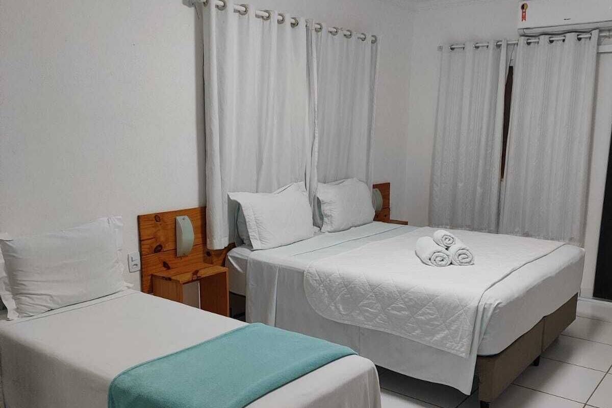Habitación triple Confort, vista a la alberca | Wifi gratis