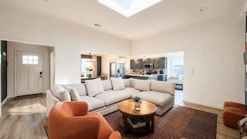 Smart TV, fireplace, table tennis, printers