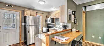 Woodland Retreat I Pet Friendly I Mins to Town