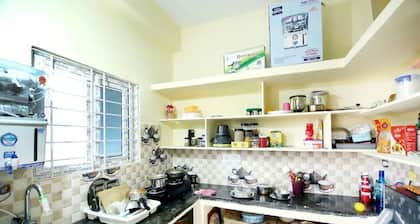 SN301-Fully Furnished 1BHK AC,TV,300mbps@Suchitra