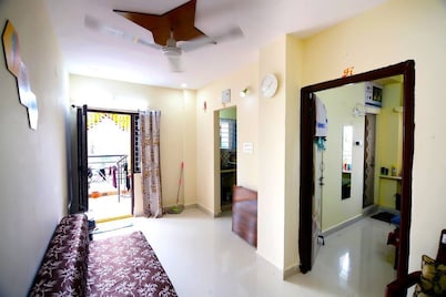 SN301-Fully Furnished 1BHK AC,TV,300mbps@Suchitra