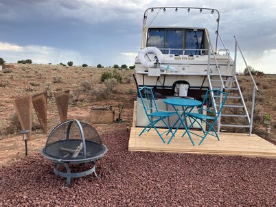 Grand Canyon Land Yacht at Gopher it Acres