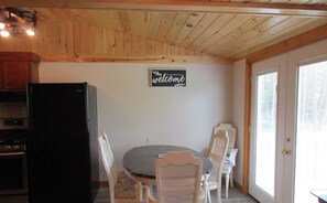 Dining - Recently Renovated 3 BR (Jewel) in the Heart of Finger Lakes (Branchport)