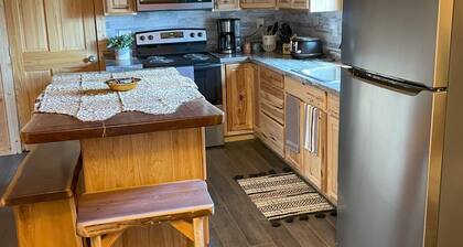 Renovated Cabin, with custom craftwork, in Picturesque Finger Lakes Wine Country