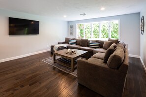 Smart TV, caminetto