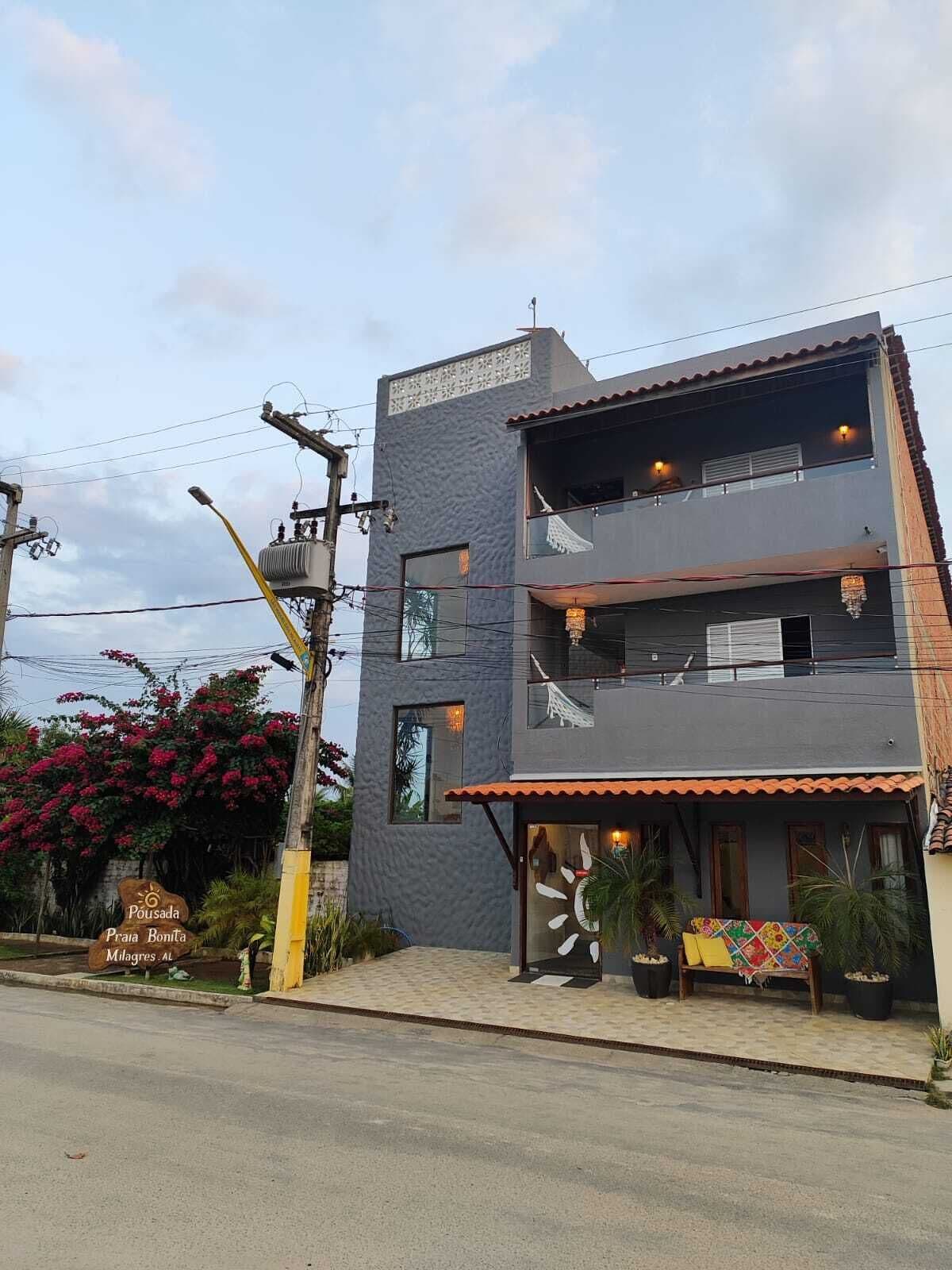 Fachada da propriedade