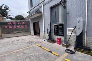 Unclassified image, 5 of 20, button - TianQuan Tianyi Jiacheng Hotel (Tianquan)