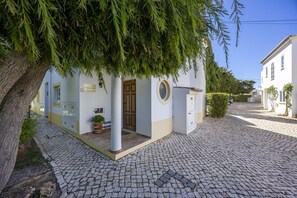 Exterior - Two bedroom Townhouse - Villa Stamango (Luz)