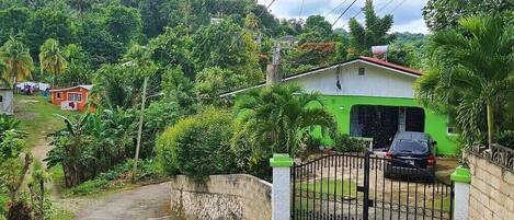 Façade de lâhĂ©bergement