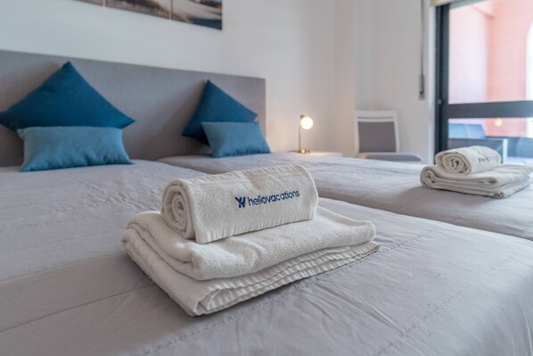 2 bedrooms, bed sheets