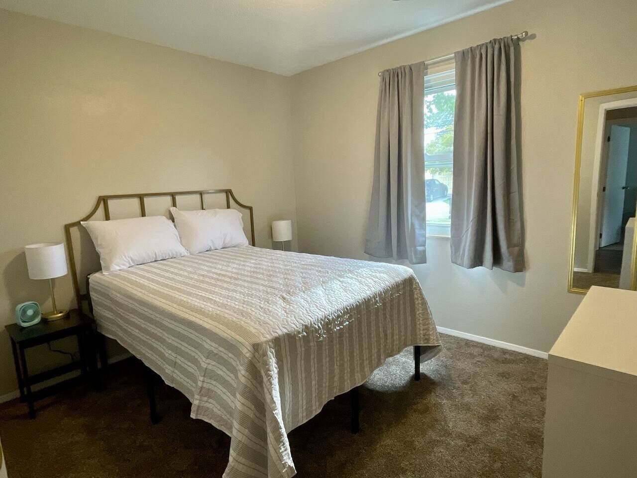 3 Schlafzimmer, Bügeleisen/Bügelbrett, WLAN, Bettwäsche