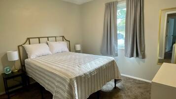 3 Schlafzimmer, Bügeleisen/Bügelbrett, WLAN, Bettwäsche