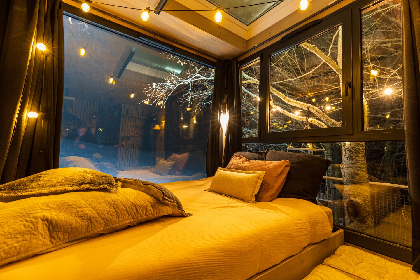 2 chambres, lit parapluie, draps fournis