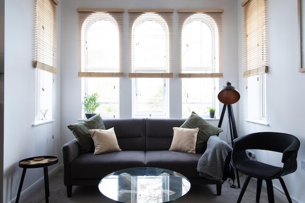 Deluxe Apartment, Ensuite (Apley) | Lounge