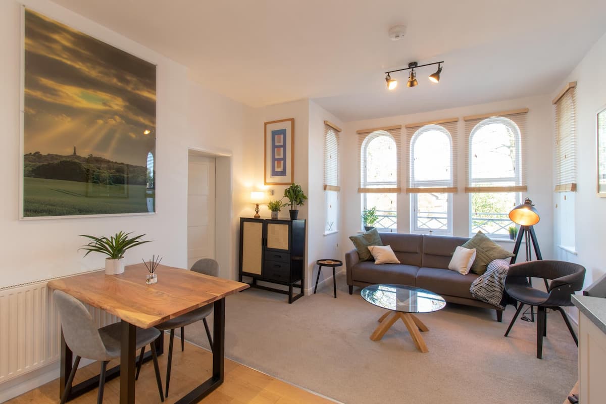 Deluxe Apartment, Ensuite (Apley) | Lounge