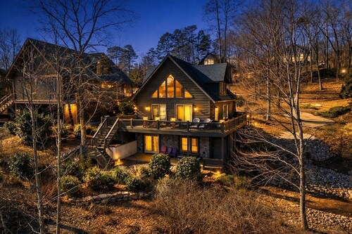 Serenity Bay Lakefront Cabin w/ Boat Slip.