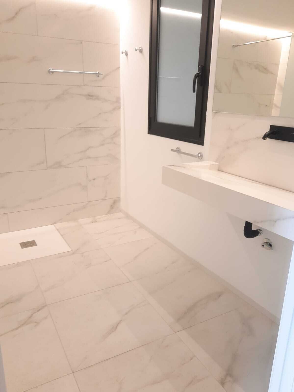 Superior Studio, Accessible, Ensuite | Bathroom
