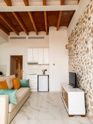 Superior Studio, Accessible, Ensuite | Interior - Termas Romanas Allon (Villajoyosa)