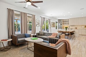 TV, peis og stereoanlegg