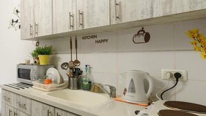 Classic Apartment - Studio famous Bogarshov by the sea (Tel Aviv)