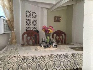 تناول الطعام