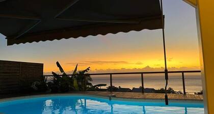 Ville de charme avec vue panoramique et piscine