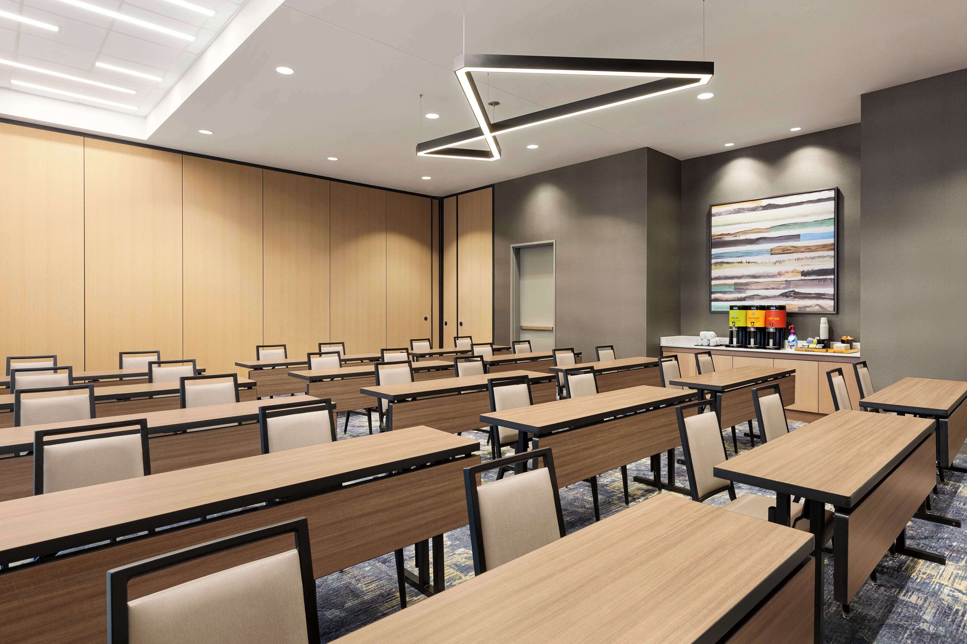 Photo - Hilton Garden Inn Nashville West End Avenue