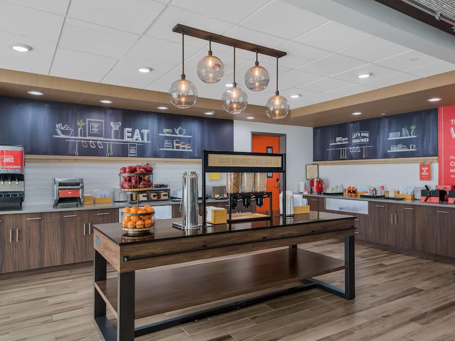 Free daily buffet breakfast