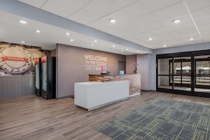 Reception - Hampton Inn Williams (Williams)