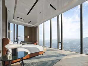 Minibar, in-room safe, blackout curtains, soundproofing - Hilton Zhuji (Shaoxing)