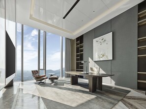 Suite presidencial, 1 llit de matrimoni gran | 1 dormitori, minibar, caixa forta a l'habitació i cortines opaques 