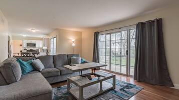 Smart TV, video games