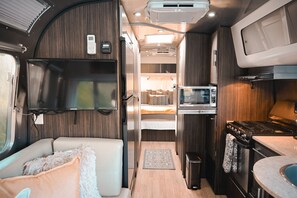 1 camera, Wi-Fi gratuito, lenzuola