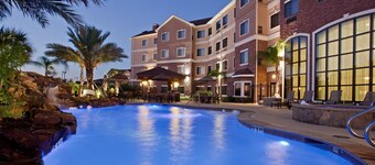Modern Suite | Free Breakfast + Pool + Hot Tub